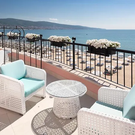 Dune - Free Access Hotel