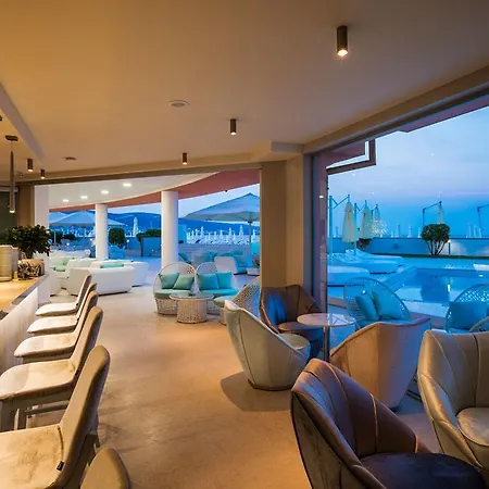 Dune - Free Access Hotel