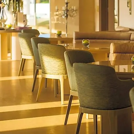 Dune - Free Access Hotel